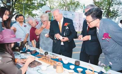 傳播中華文化，海外僑胞探新路——文化作品與非物質(zhì)文化的海外傳播新篇